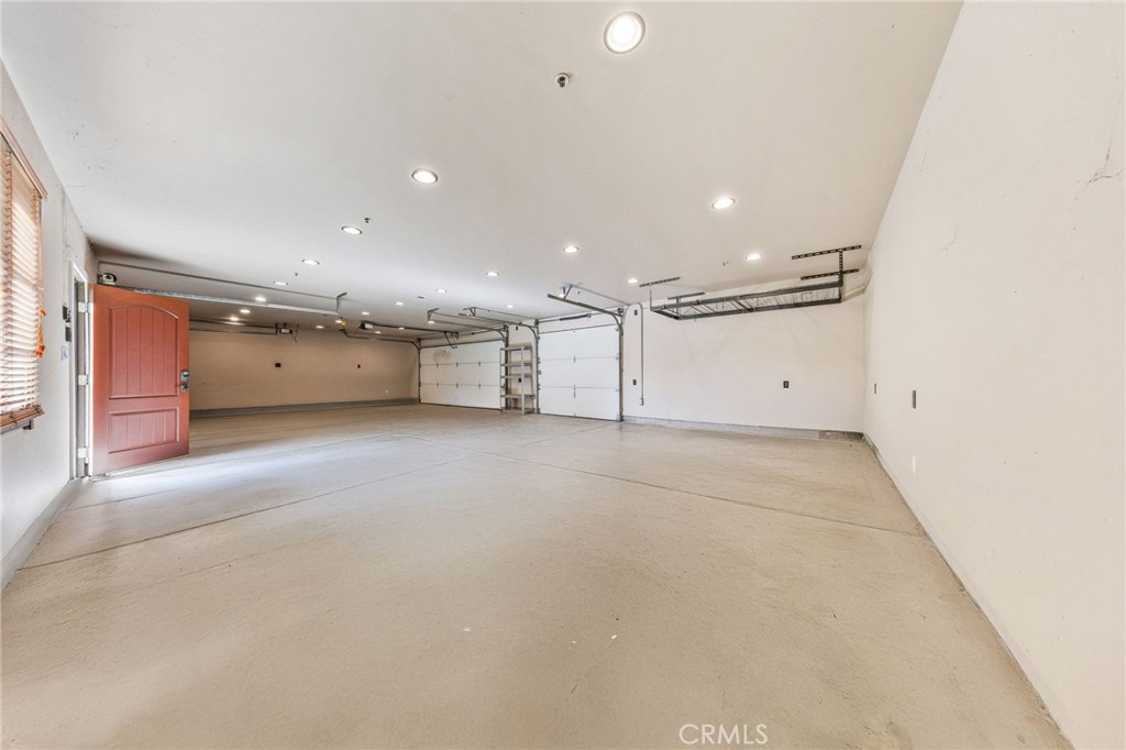 407 N Magnolia Property Photo 58