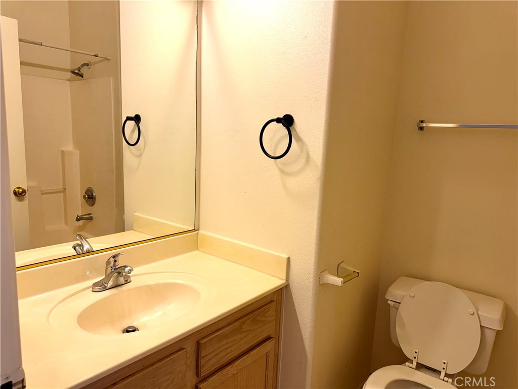 312 Genoa C Property Photo 12