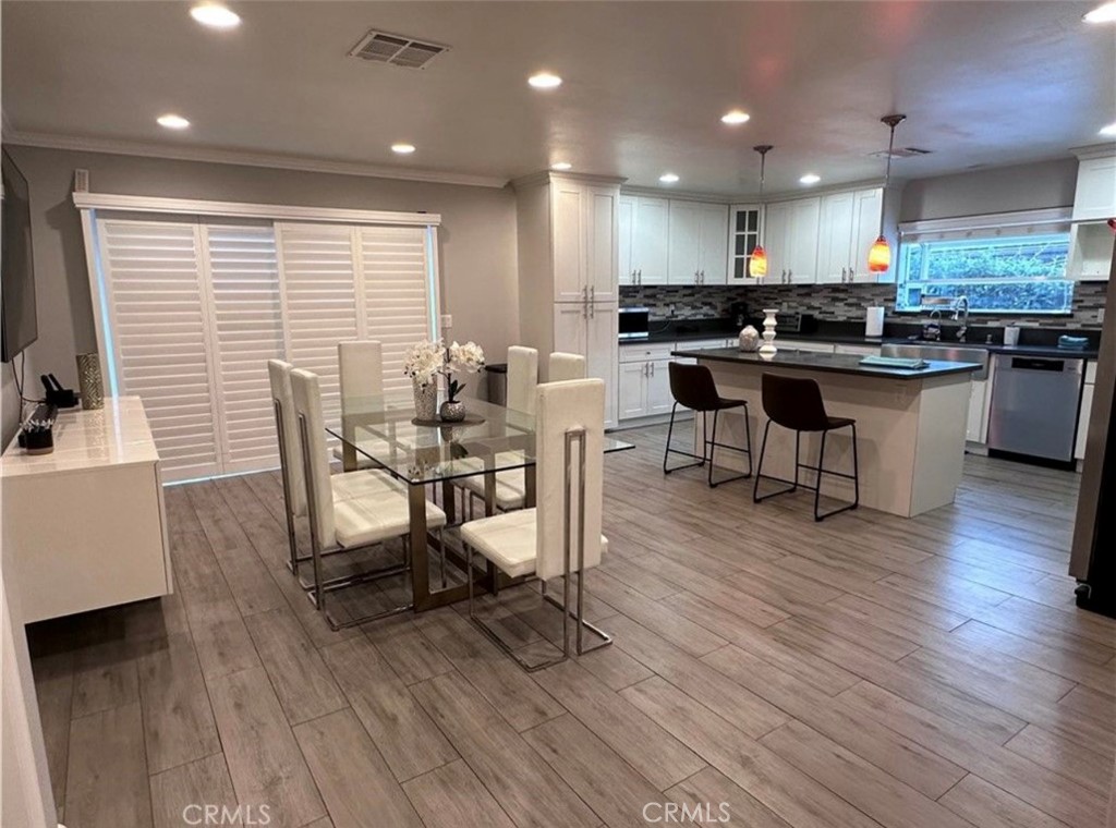 412 Magellan Road Property Photo 4