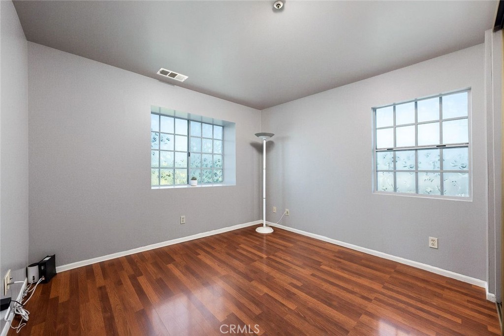 704 S Electric Property Photo 18