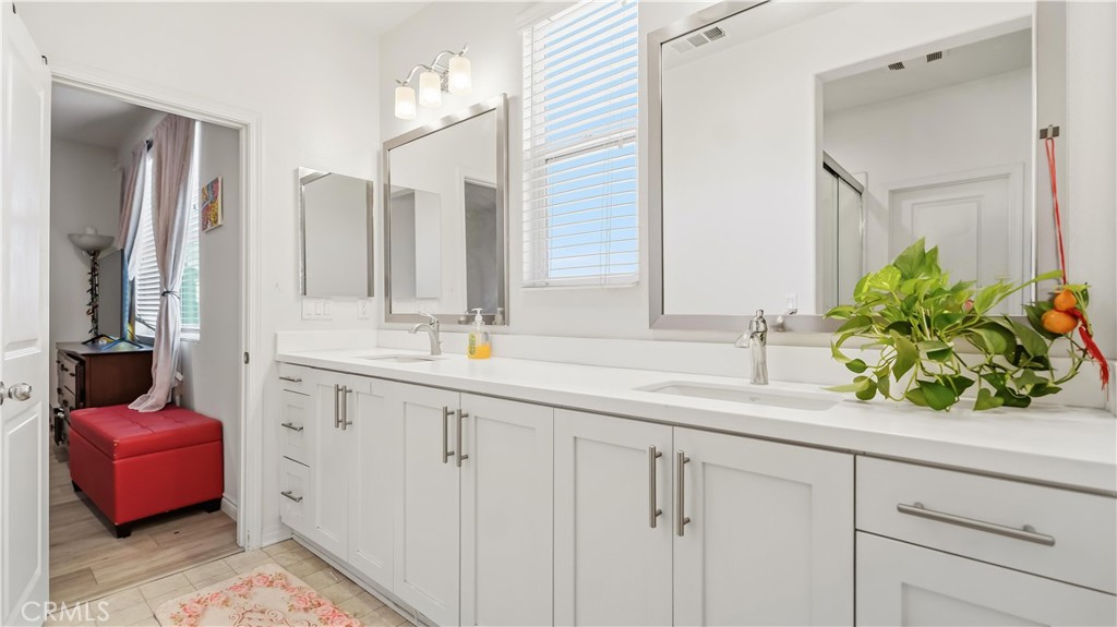 3383 Lynd Property Photo 21