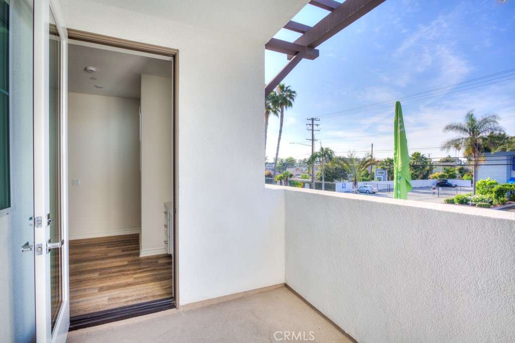 11454 Artesia Property Photo 11