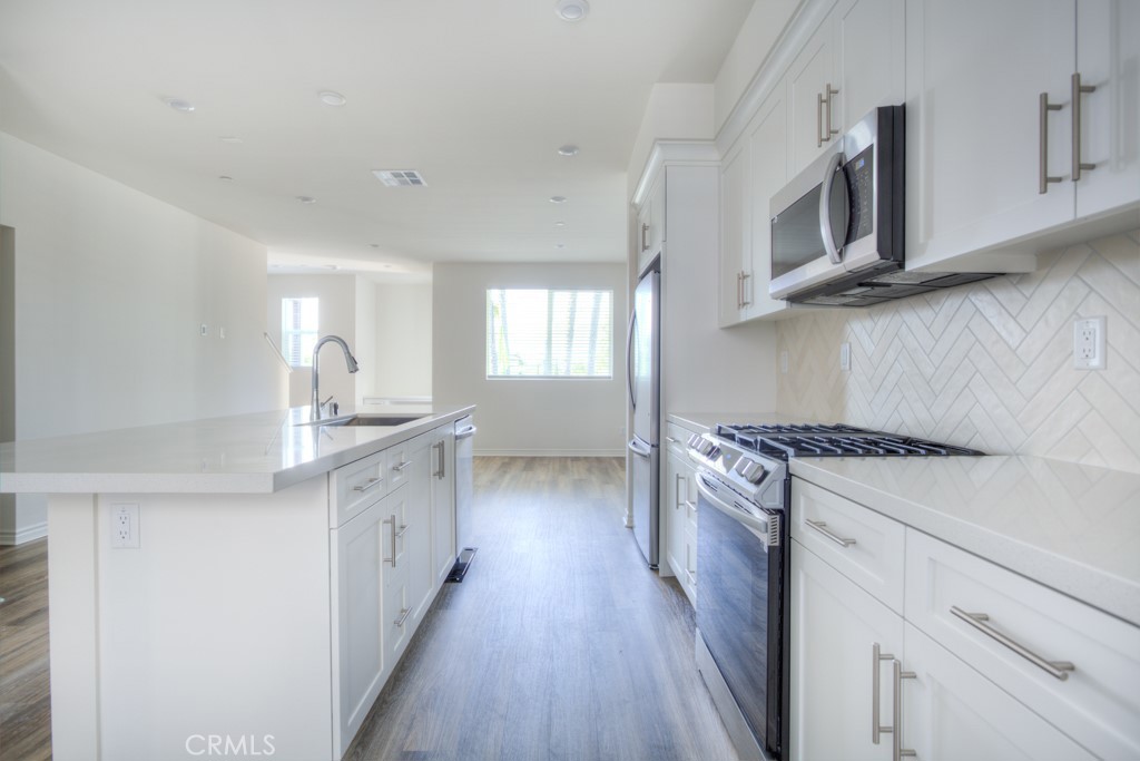 11454 Artesia Property Photo 17