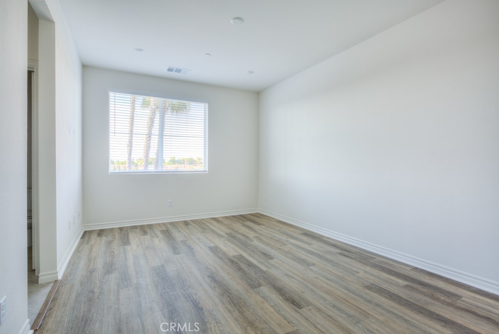 11454 Artesia Property Photo 22