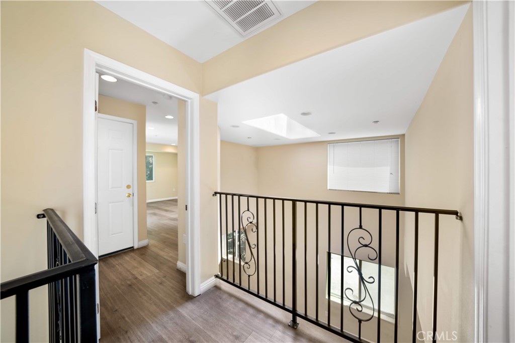1008 S Marengo Avenue D Property Photo 24