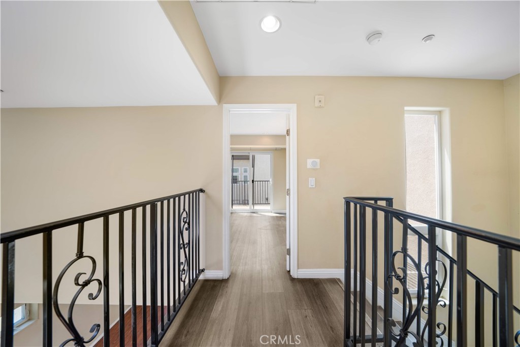 1008 S Marengo Avenue D Property Photo 25
