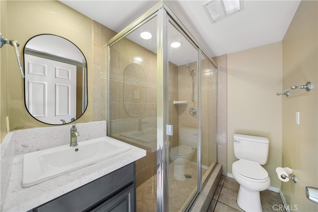 1008 S Marengo Avenue D Property Photo 37