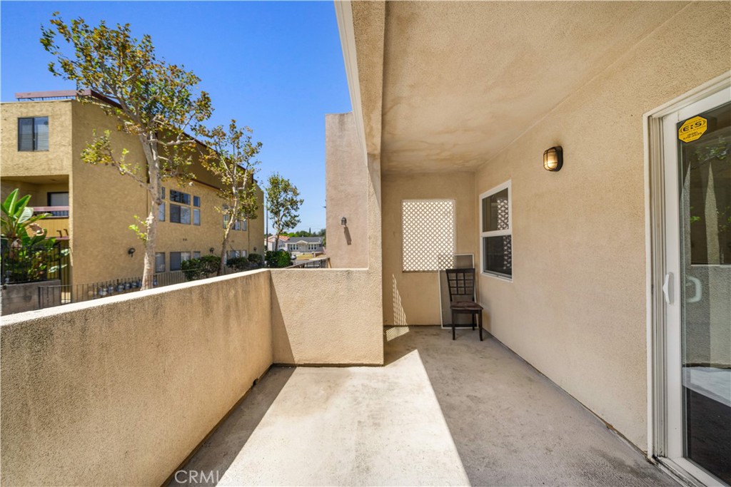 1008 S Marengo Avenue D Property Photo 39