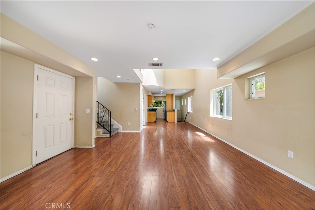 1008 S Marengo Avenue D Property Photo 43
