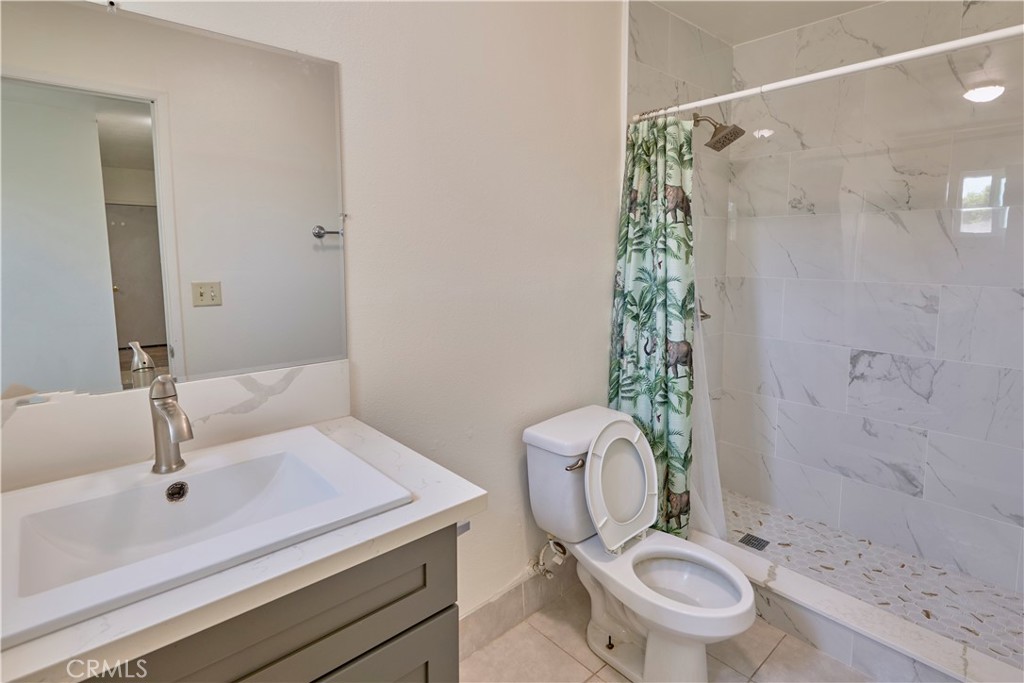 170 E Floral Drive Property Photo 6