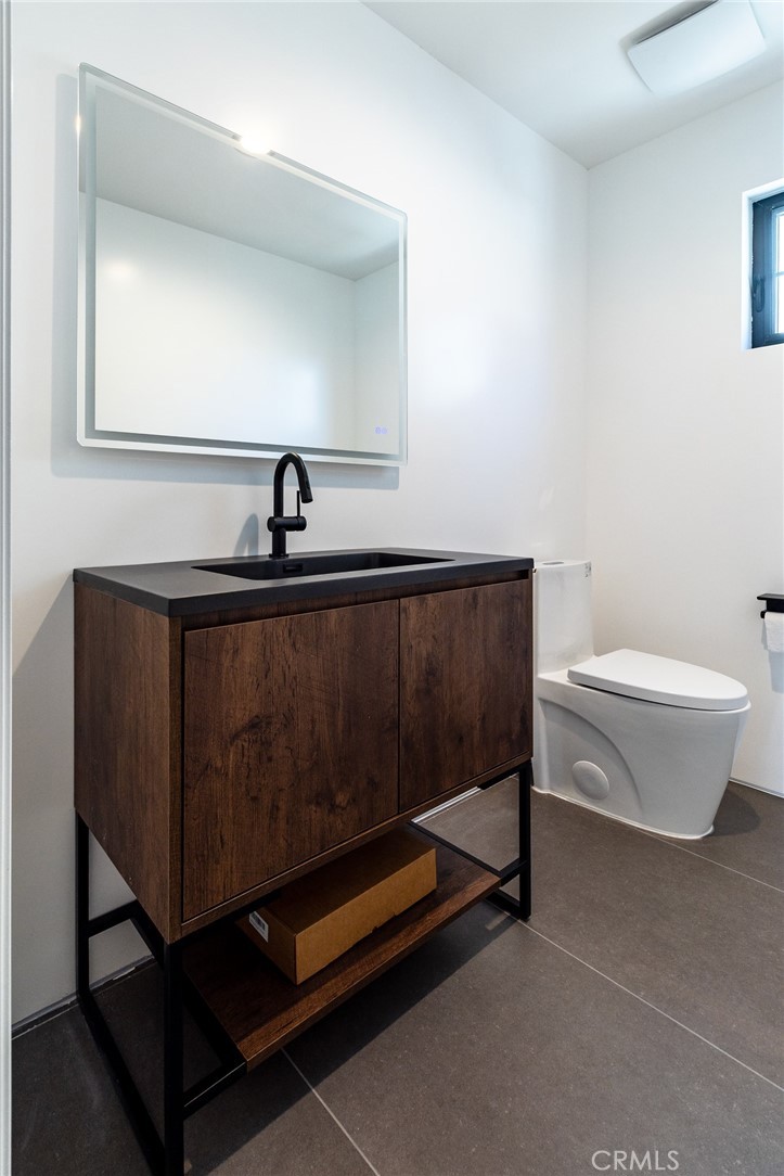 220 W Mission A Property Photo 20