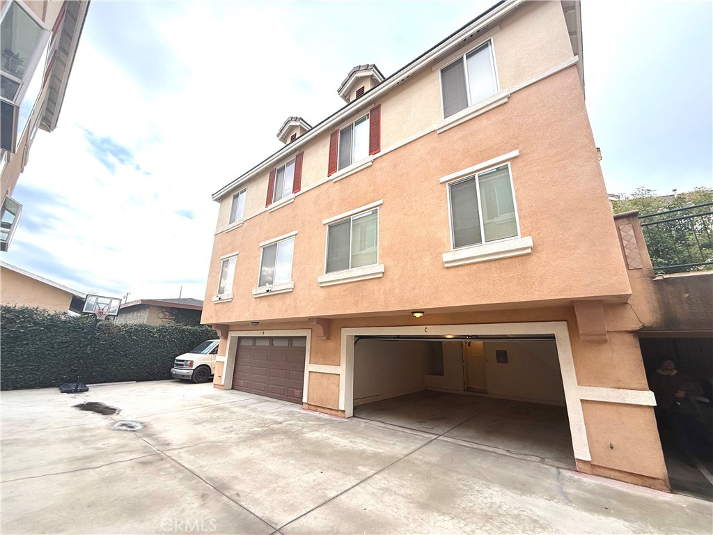 3317 Del Mar Ave C Property Photo 1