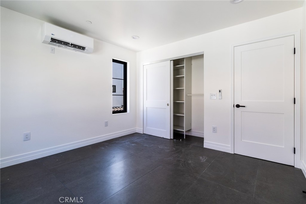 220 W Mission B Property Photo 11