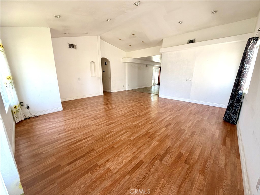12286 Maxon Property Photo 5