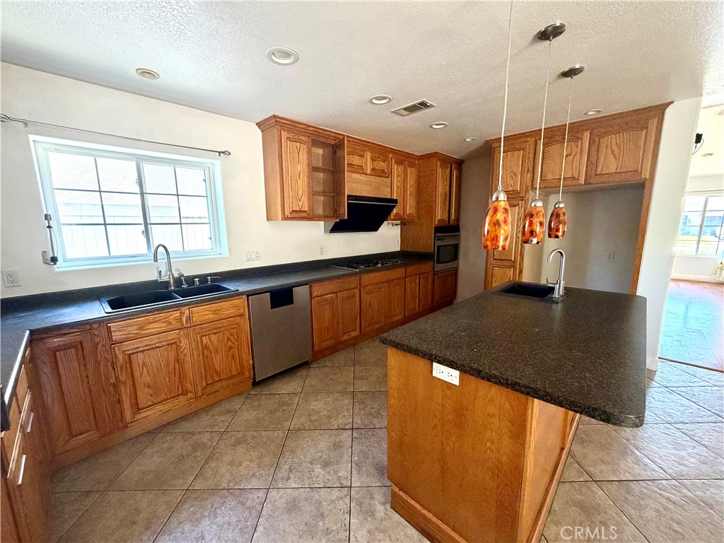 12286 Maxon Property Photo 7
