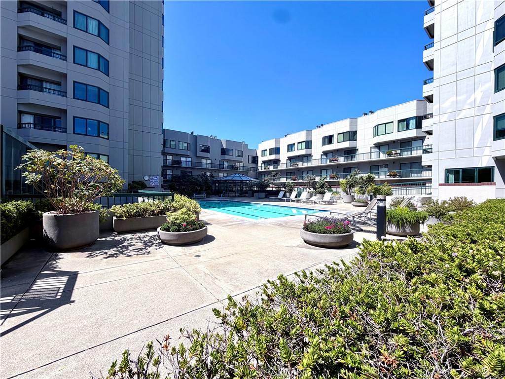601 Van Ness 711 Property Photo 3