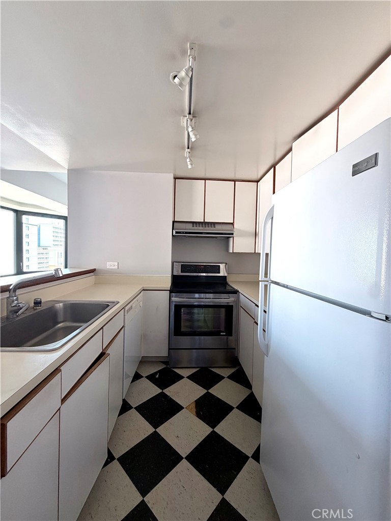 601 Van Ness 711 Property Photo 6
