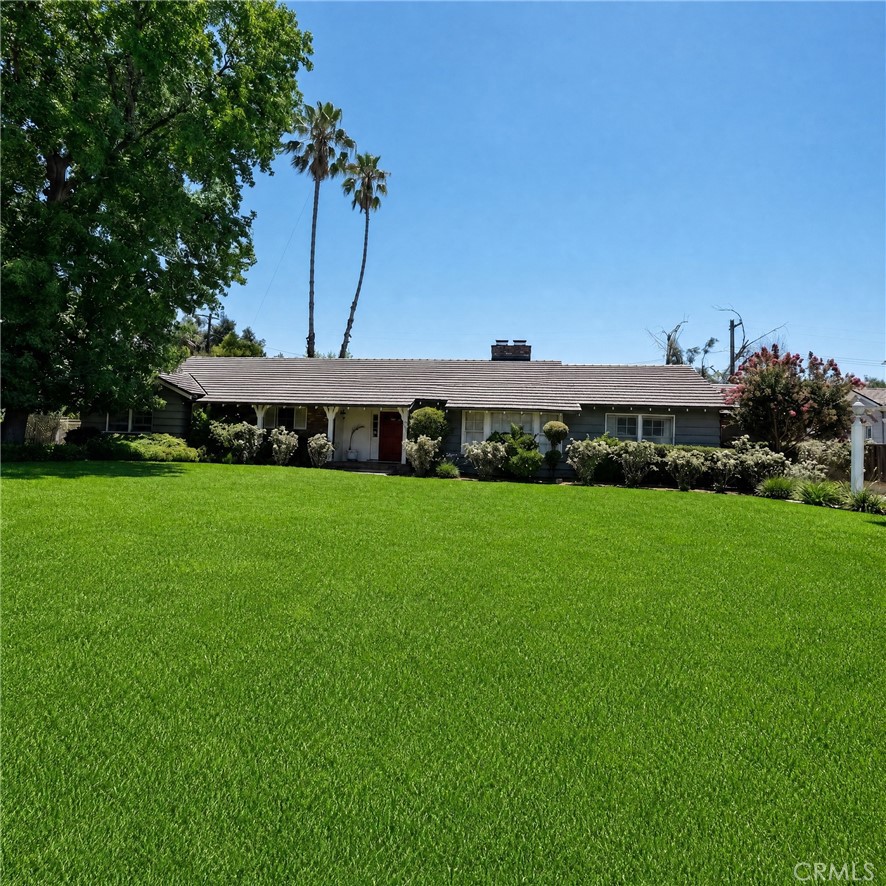 436 Stanford Property Photo 1
