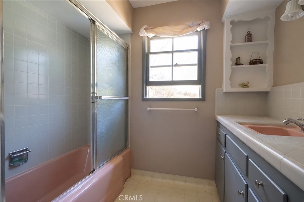 436 Stanford Property Photo 7