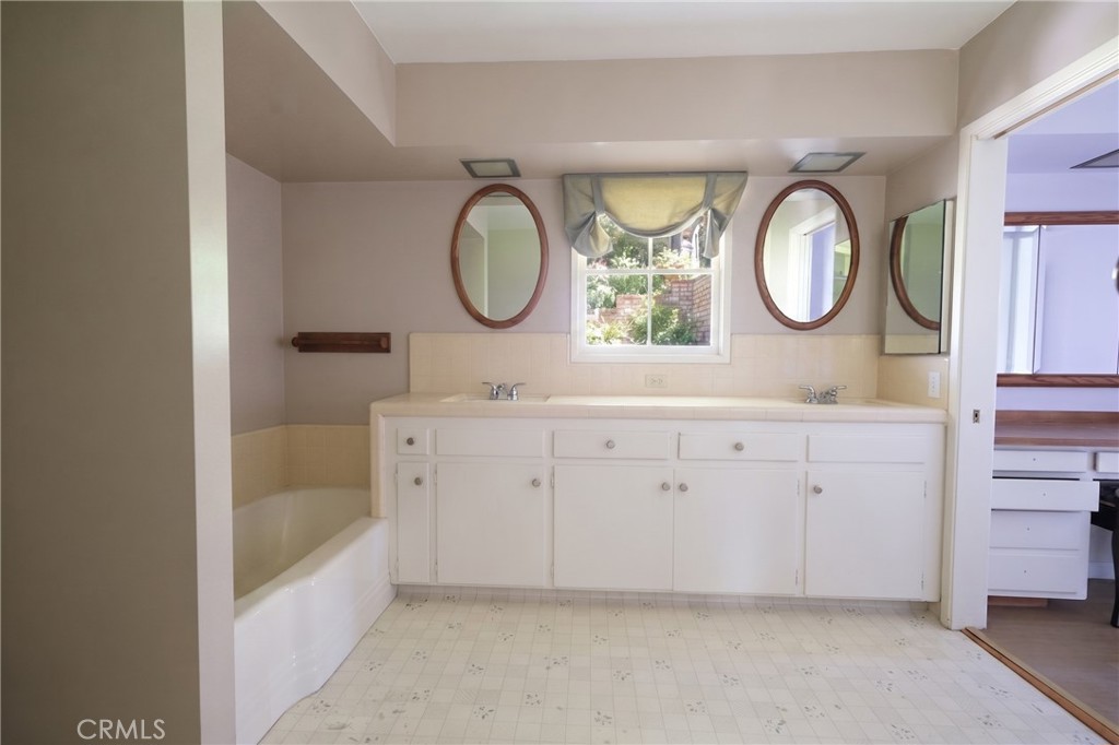 436 Stanford Property Photo 13