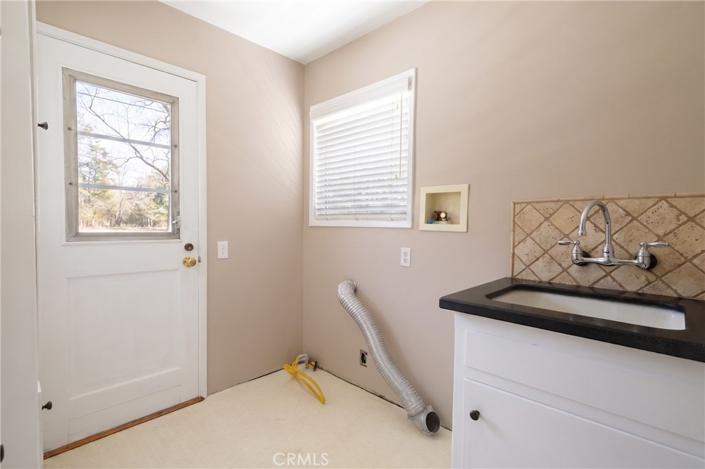 436 Stanford Property Photo 22