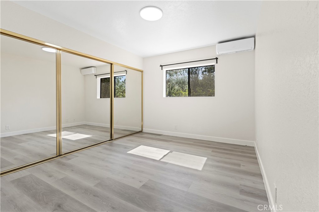 10123 Finch Ave Property Photo 10