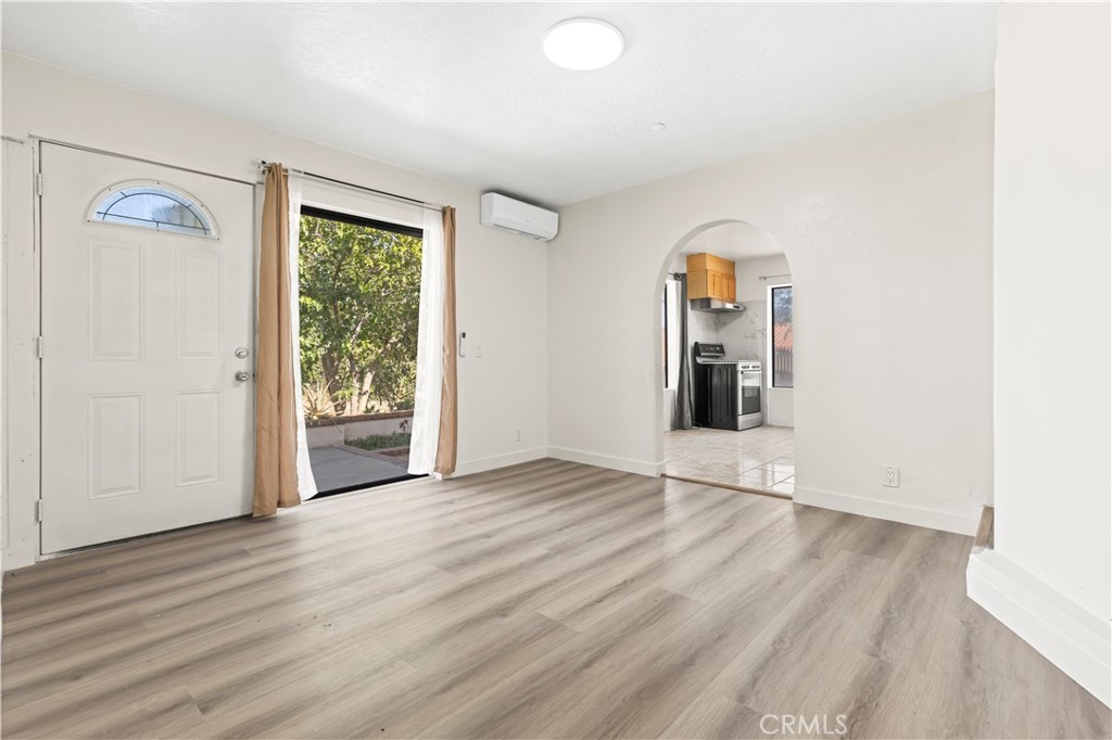 10123 Finch Ave Property Photo 16