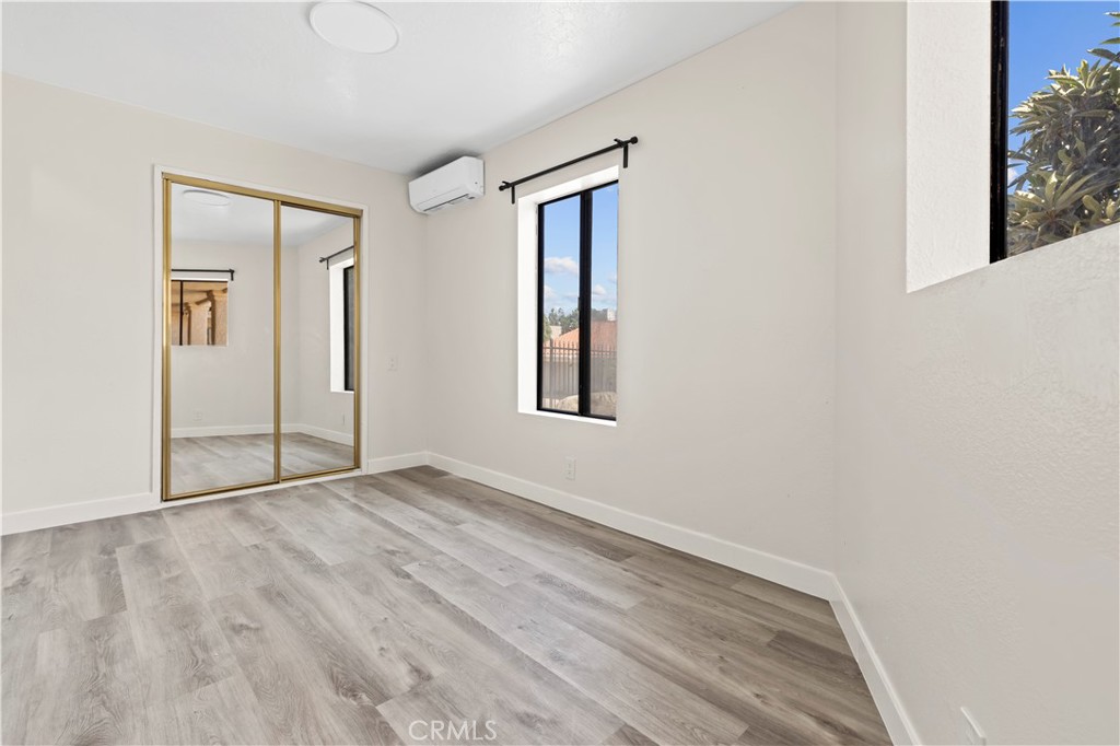 10123 Finch Ave Property Photo 18