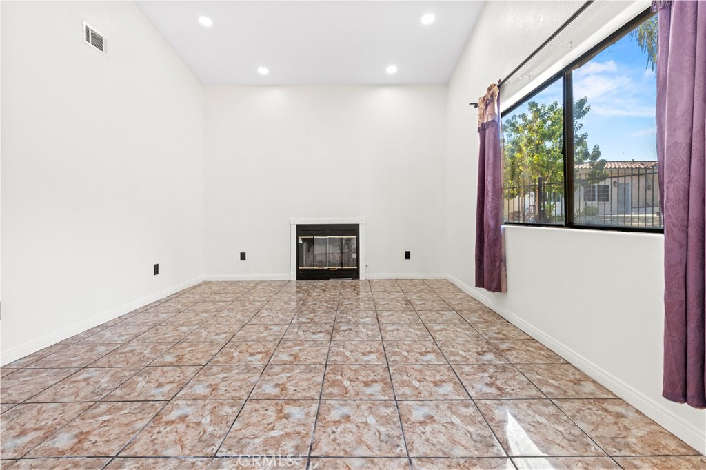 10123 Finch Ave Property Photo 27