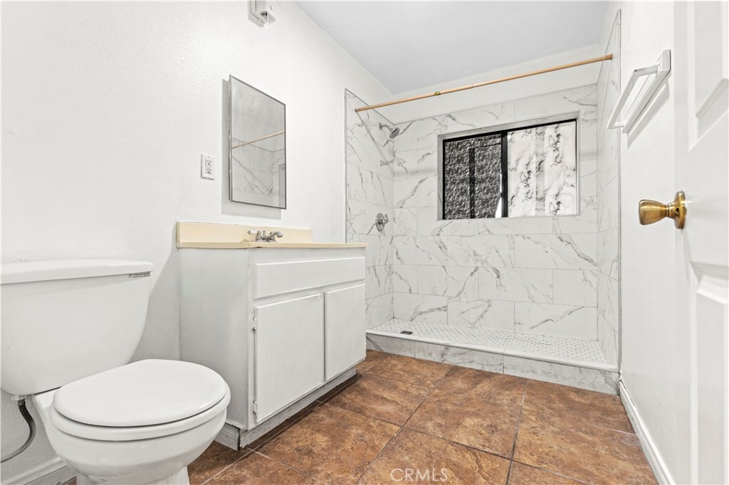10123 Finch Ave Property Photo 28