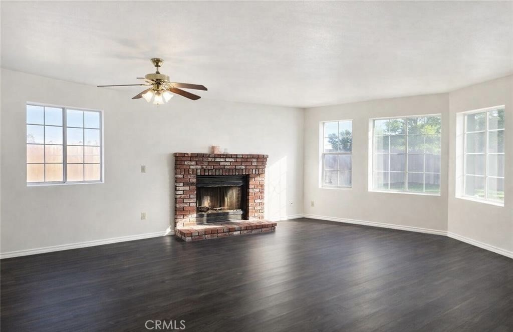 9637 Glade Property Photo 5