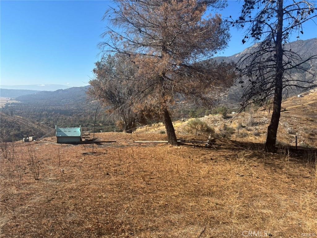 400 Foxtail Canyon Road Property Photo 2