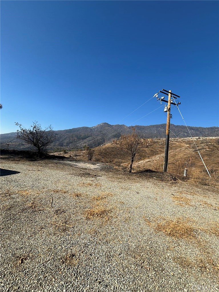 400 Foxtail Canyon Road Property Photo 3