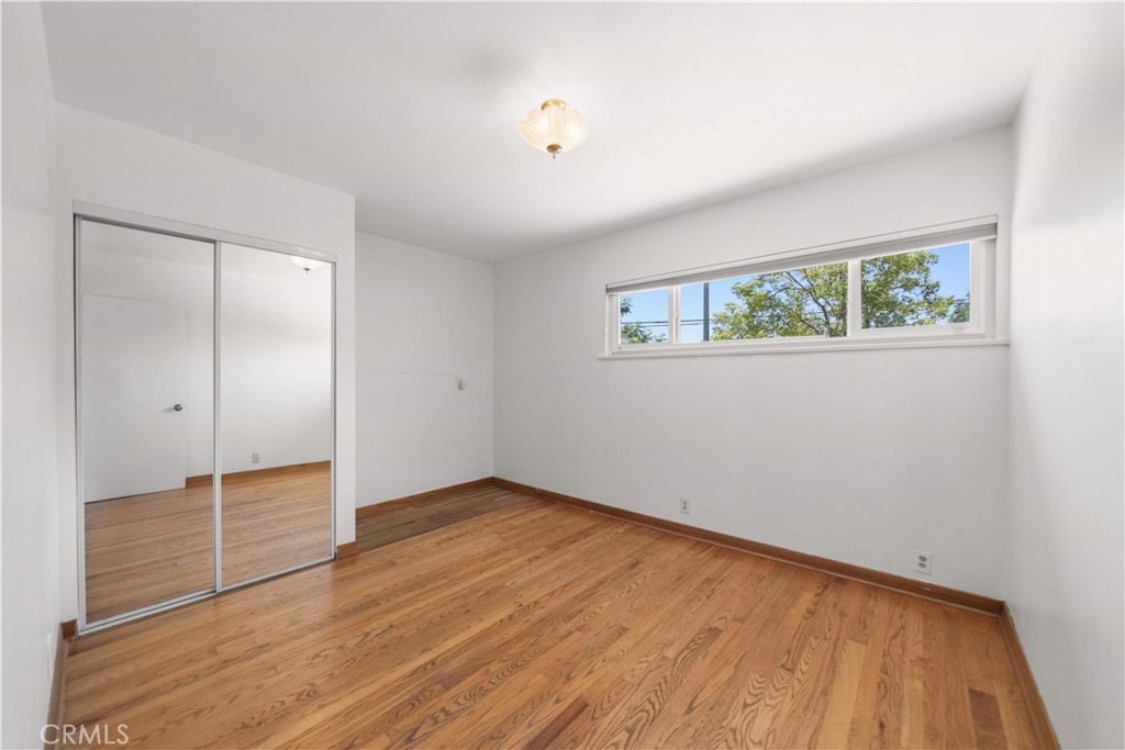 1033 S Isabella Property Photo 23