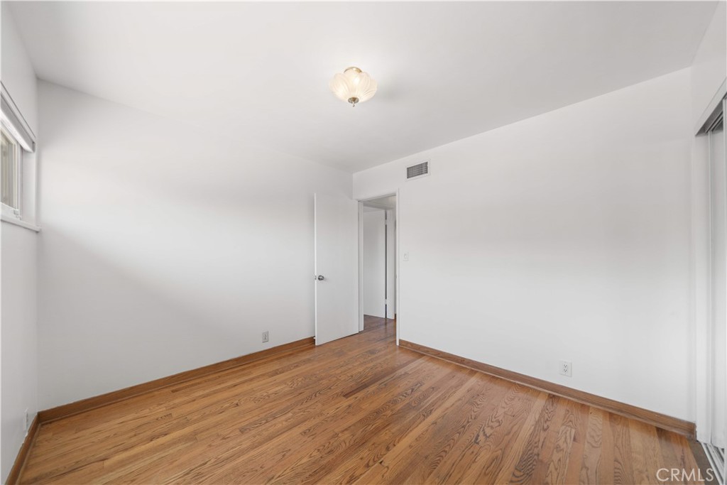 1033 S Isabella Property Photo 24