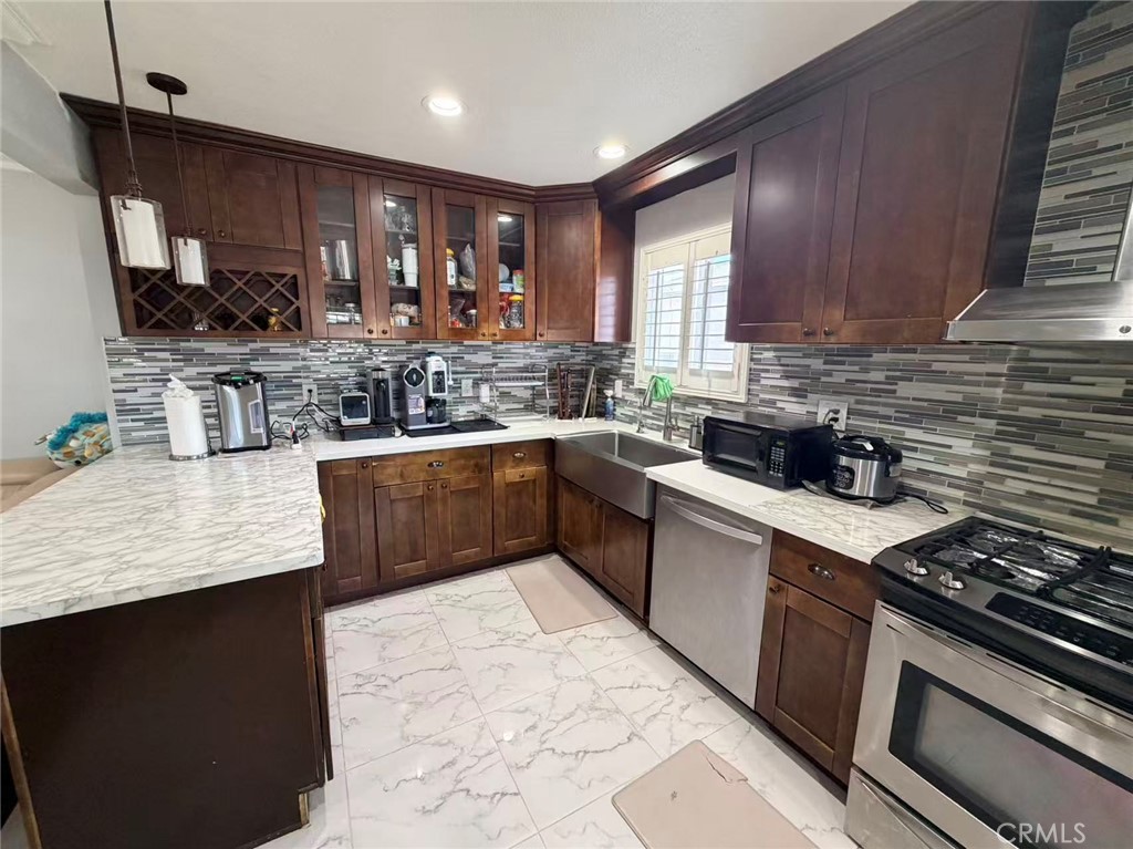 2622 La Presa Property Photo 10