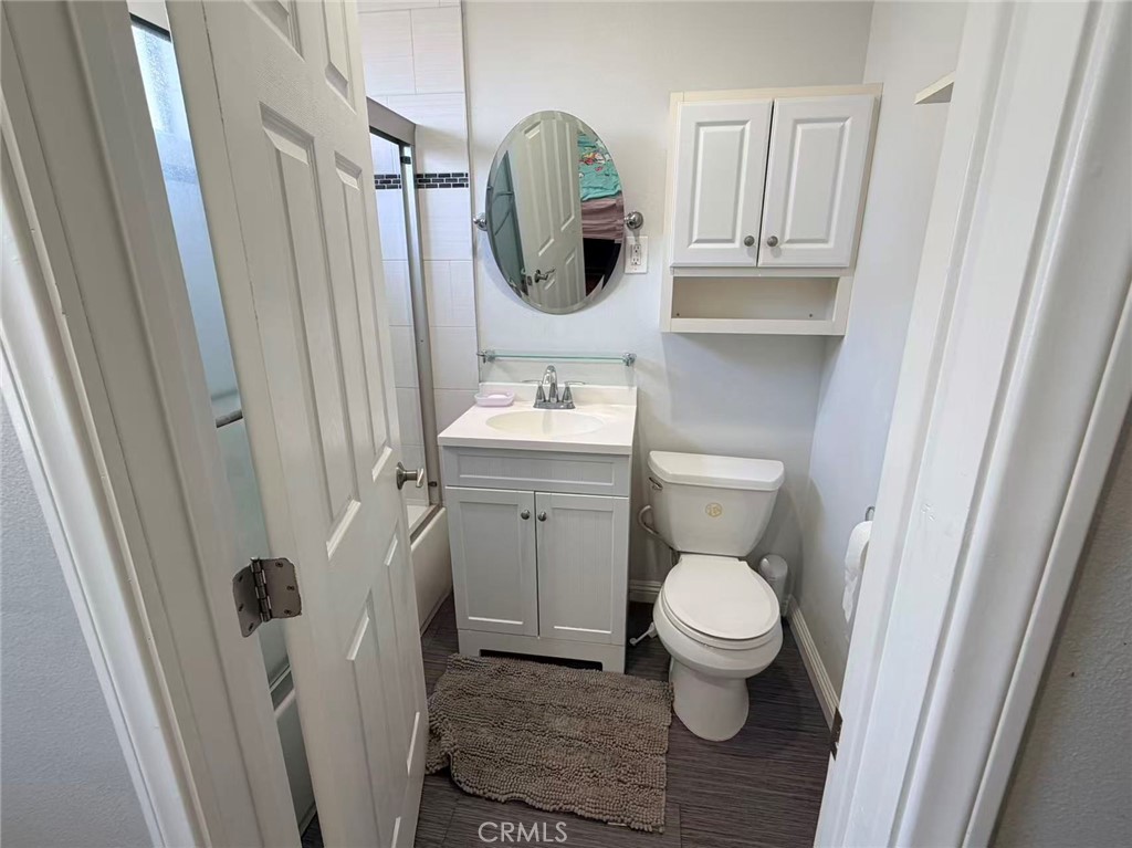 2622 La Presa Property Photo 18
