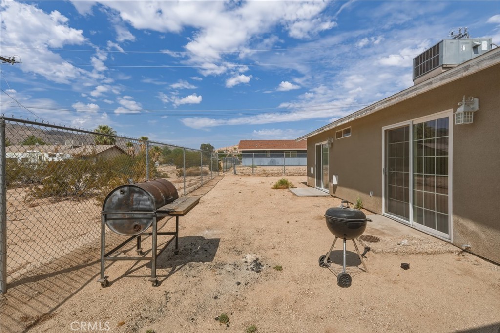 6636 Cholla Avenue Property Photo 8