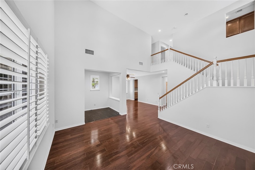 5533 Pine Avenue Property Photo 11