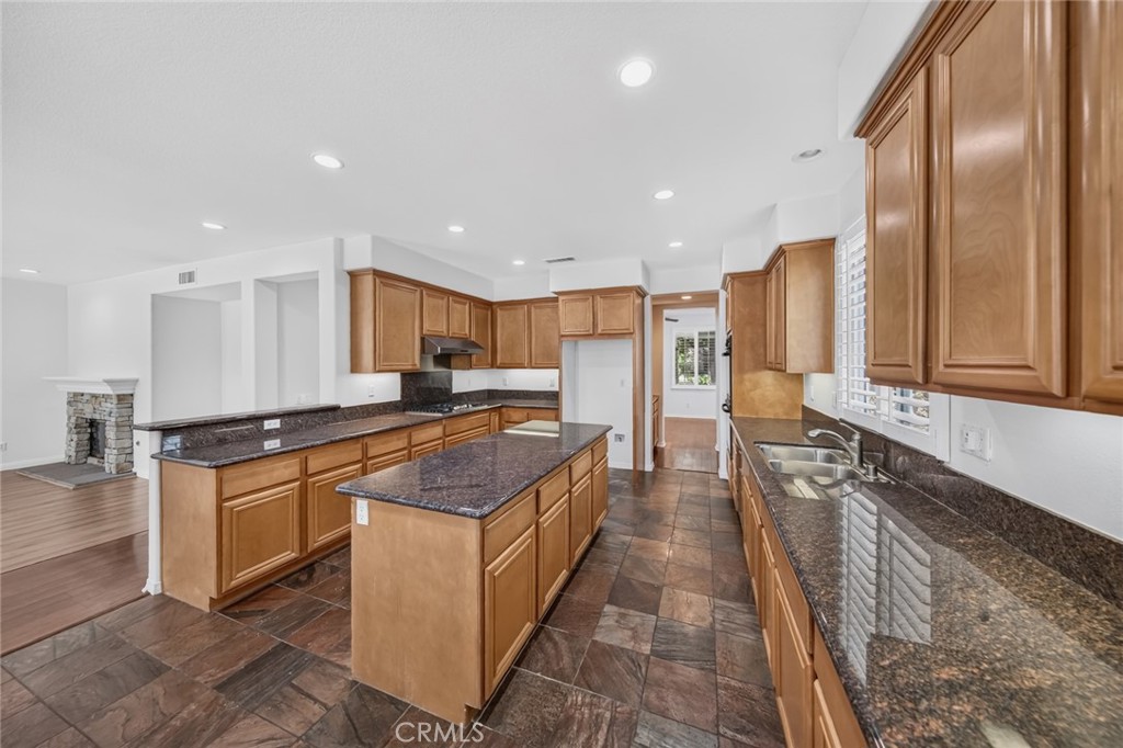 5533 Pine Avenue Property Photo 16