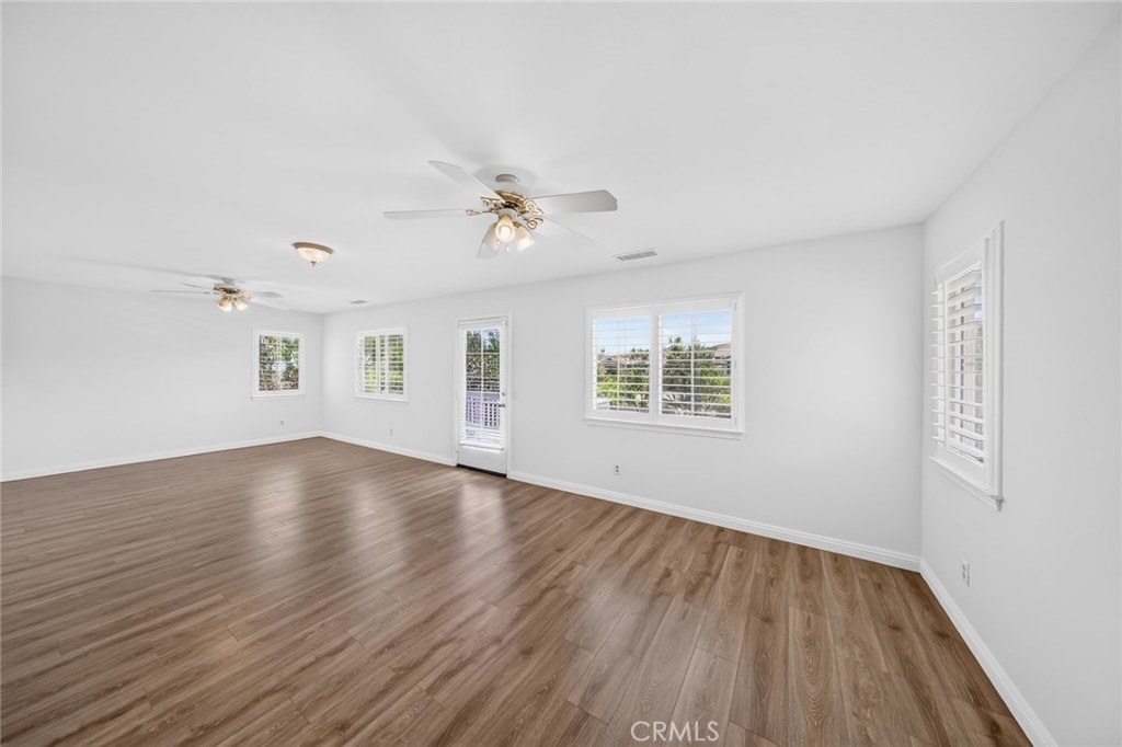 5533 Pine Avenue Property Photo 39