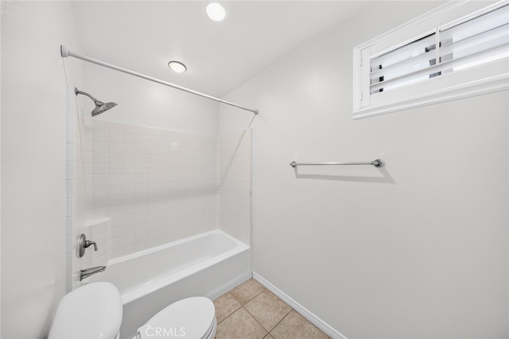 5533 Pine Avenue Property Photo 41