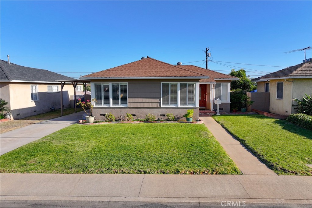 400 W Andrix Property Photo 1