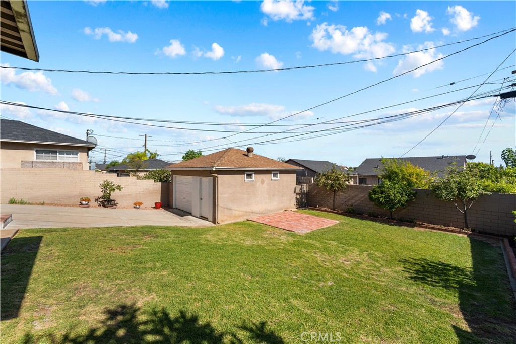 400 W Andrix Property Photo 2
