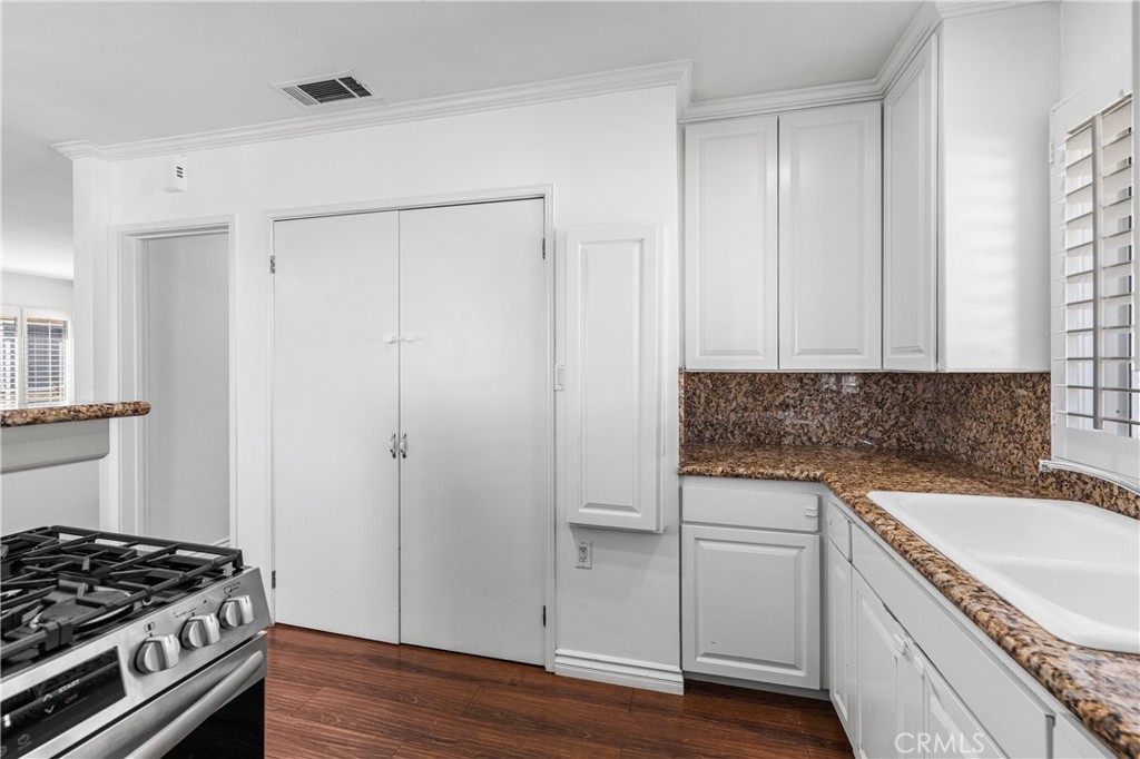 400 W Andrix Property Photo 16