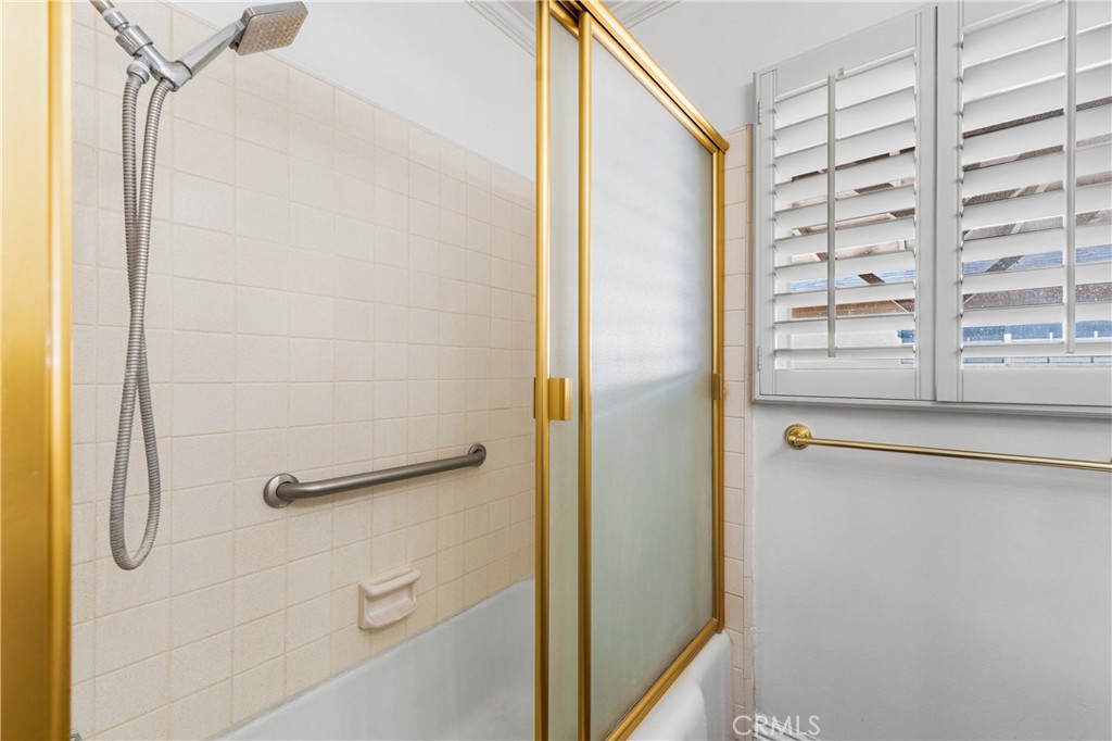 400 W Andrix Property Photo 23
