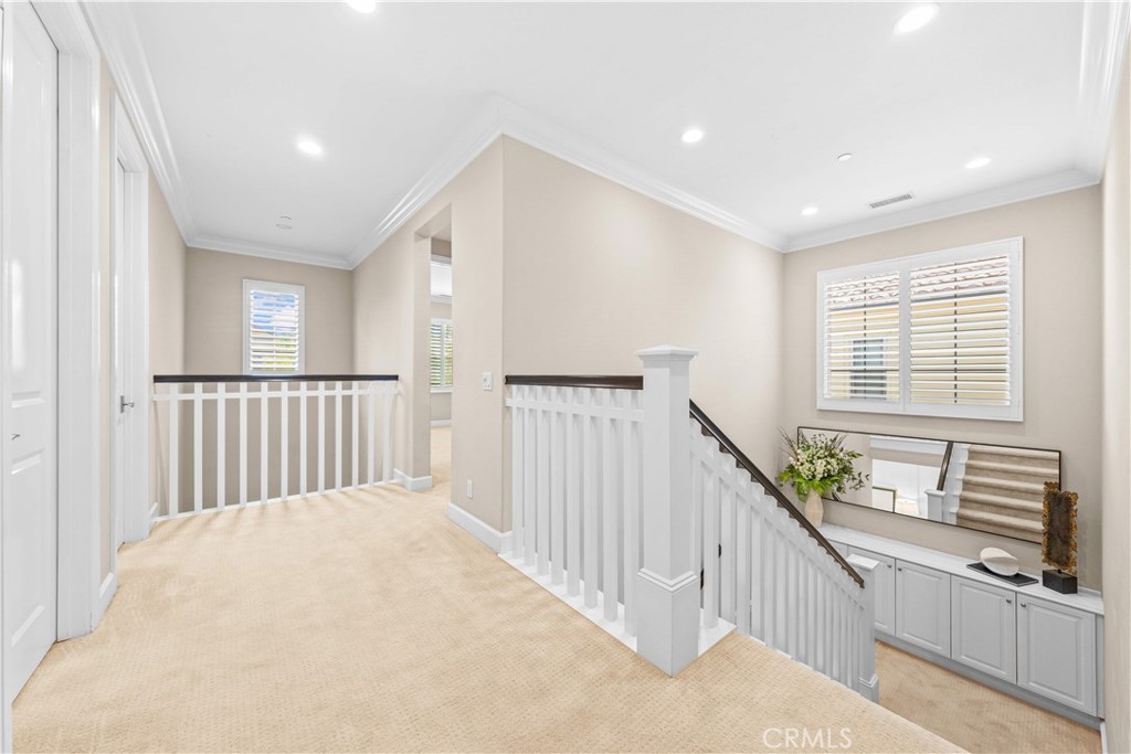 63 Rossmore Property Photo 20
