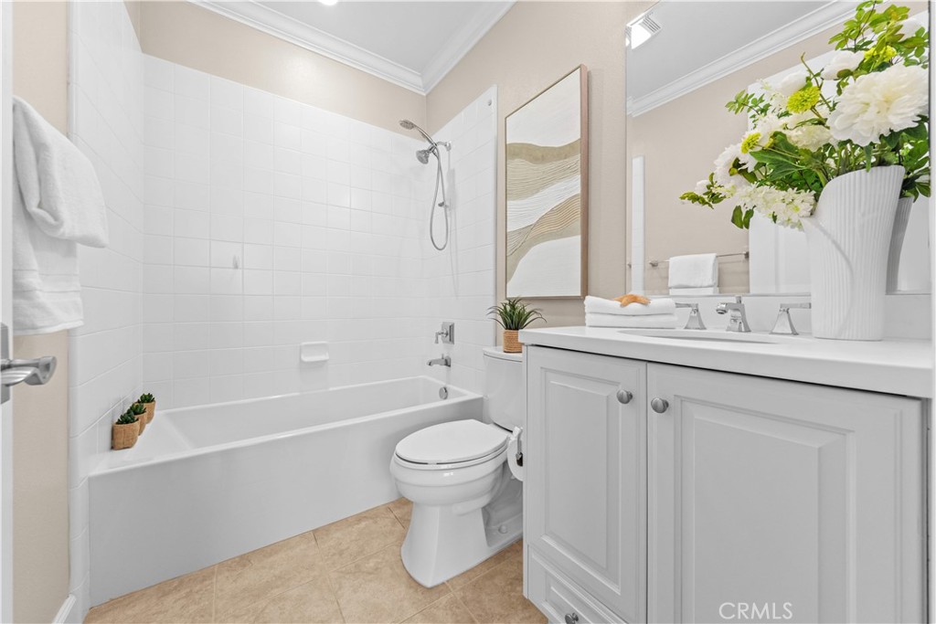63 Rossmore Property Photo 31