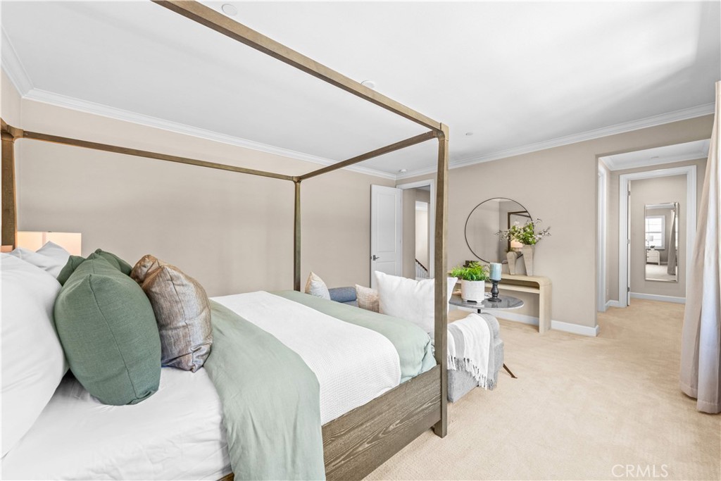 63 Rossmore Property Photo 35