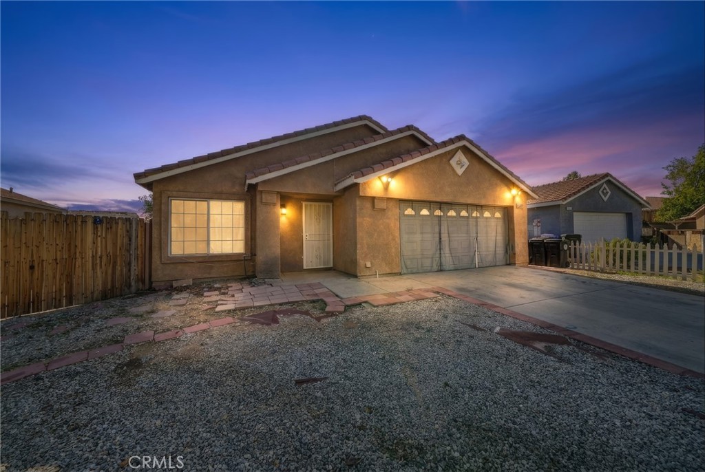 14743 Wakefield Drive Property Photo 2